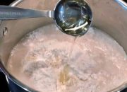 Mengungkap Mitos: Busa pada Rebusan Daging, Apakah Berbahaya?