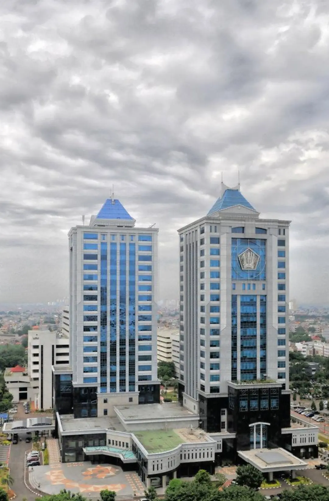 Presiden Prabowo Subianto mengubah struktur koordinasi Kementerian Keuangan langsung di bawah presiden