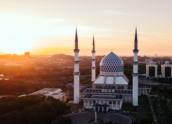 Adzan maghrib banda aceh