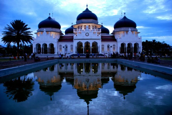 Tsunami boxing aceh banda tsunamis sesudah sebelum mosque tragedi masjid setelah lampuuk indonesian mosques ini alam kondisi telegraph reconstruction years