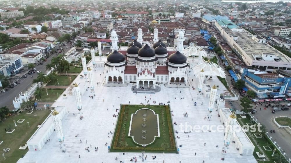 Adzan isya banda aceh