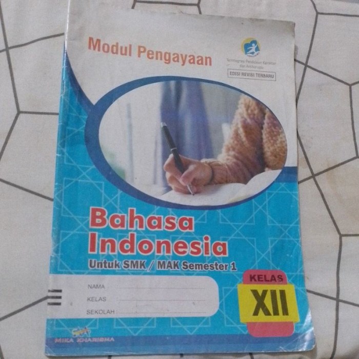 Buku bahasa indonesia kelas 12