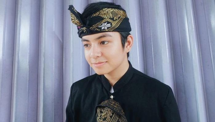 Baju Adat Lombok Pria Sejarah, Makna, dan Pelestarian