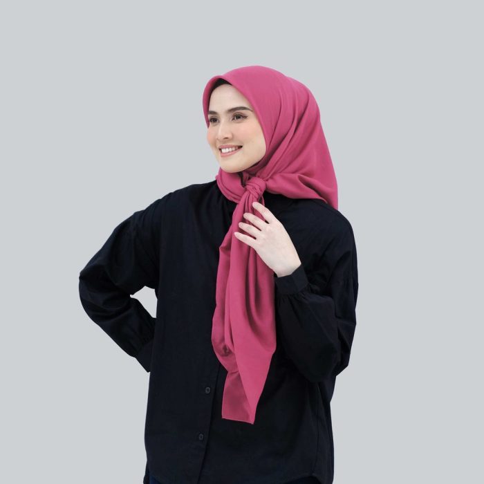Baju pink fanta cocok dengan jilbab warna apa