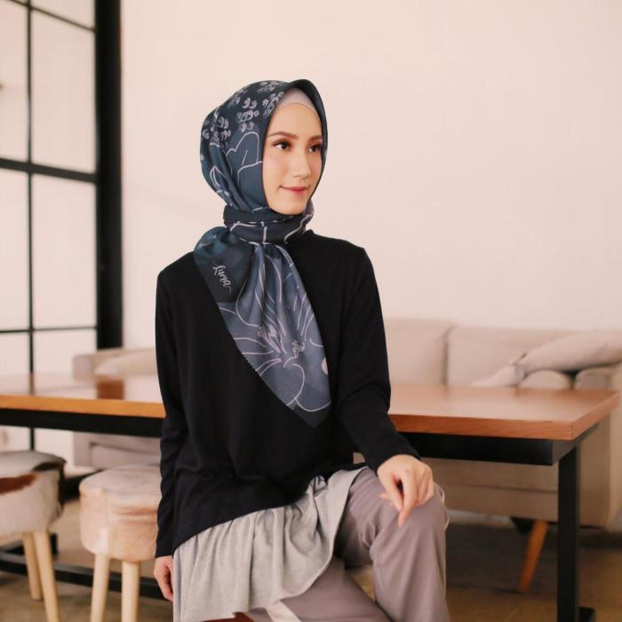 Baju coklat tua cocok dengan jilbab warna apa