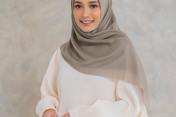 Baju orange cocok dengan jilbab warna apa