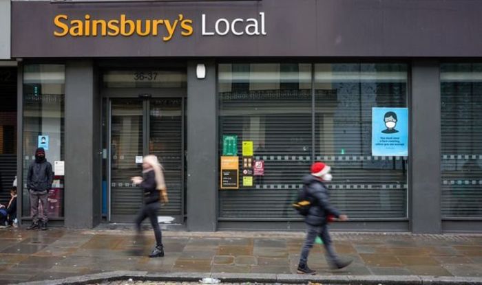 Apakah bank hari ini buka