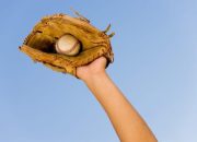 Teknik Menangkap Bola Softball Kecuali Apa?