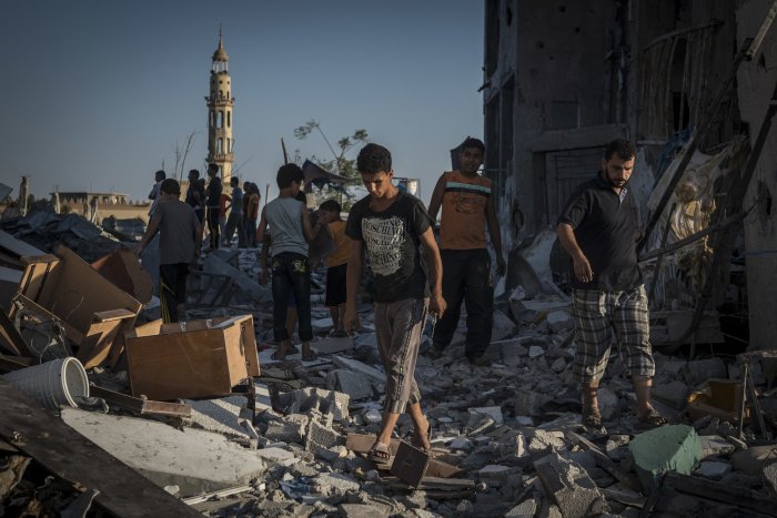 Gaza wall israel prison high press