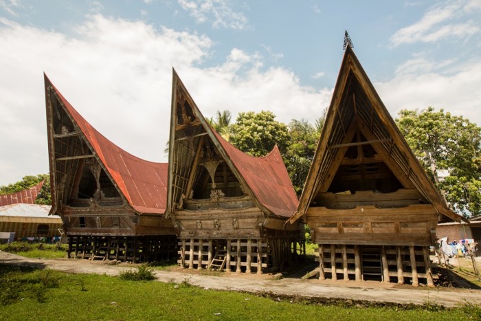 Rumah adat cikondang