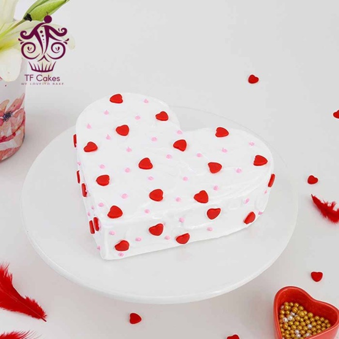 Cake strawberry heart chocolate shaped valentine girlversusdough girl day february jump recipe