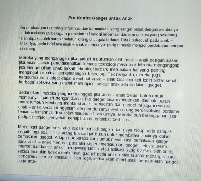 Contoh teks diskusi kelas 9