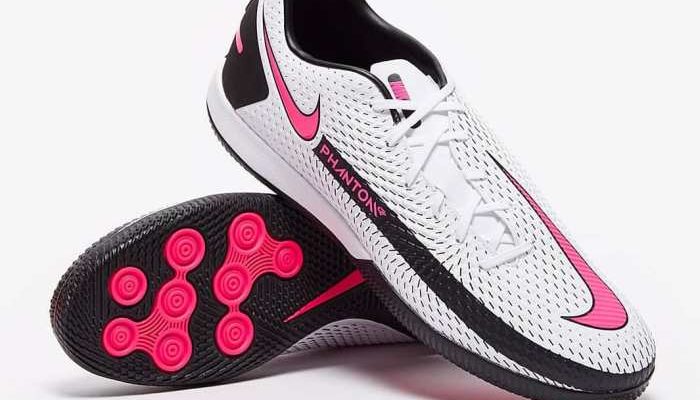 Nike Futsal Sepatu Unggulan di Lapangan