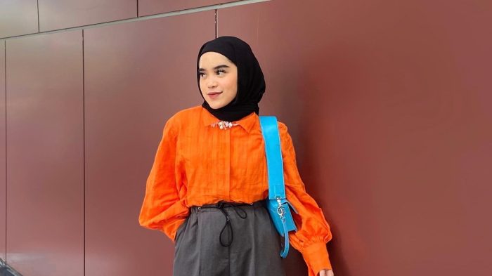 Baju orange cocok dengan jilbab warna apa