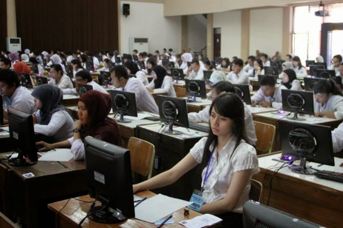 Civil servant jobs experience servants said require strengthening aspect administration reform recruitment he only one