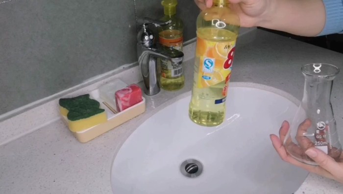 Wadah sabun cuci piring