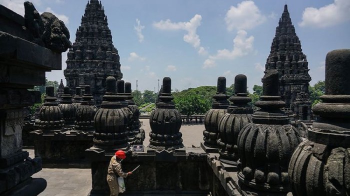 Sebutkan 5 kerajaan hindu budha di indonesia