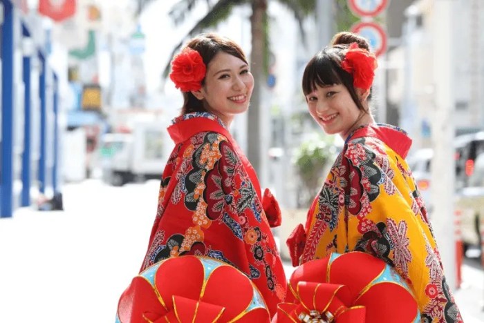 Baju adat jawa hijab