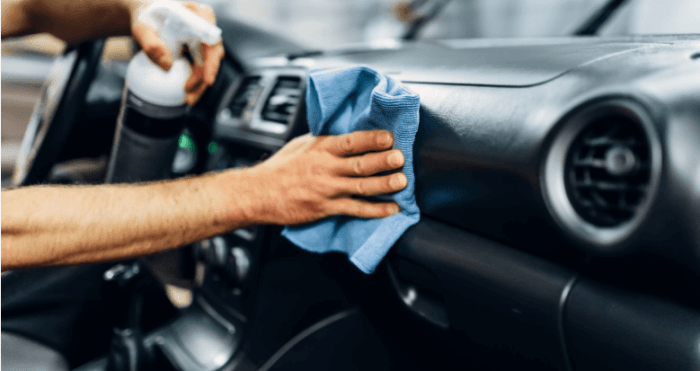 Cuci interior mobil