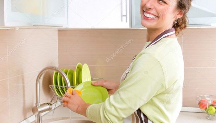 Arti Mimpi Mencuci Piring Tafsir dan Maknanya