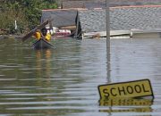Arti Mimpi Melihat Banjir Coklat