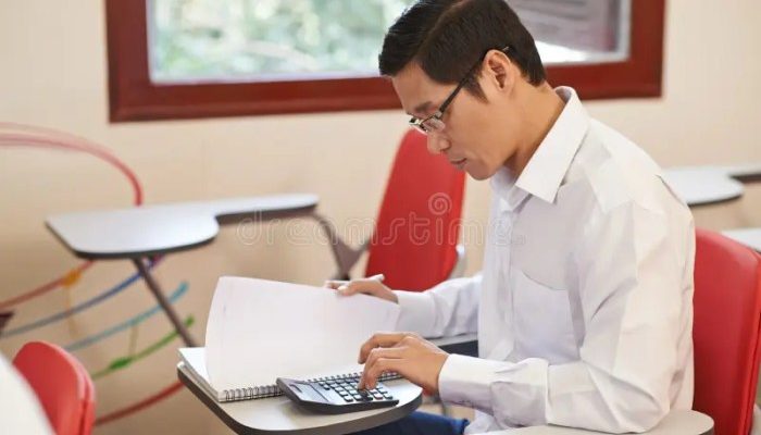 Pembelajaran Ekonomi Tren, Metode, dan Tantangan