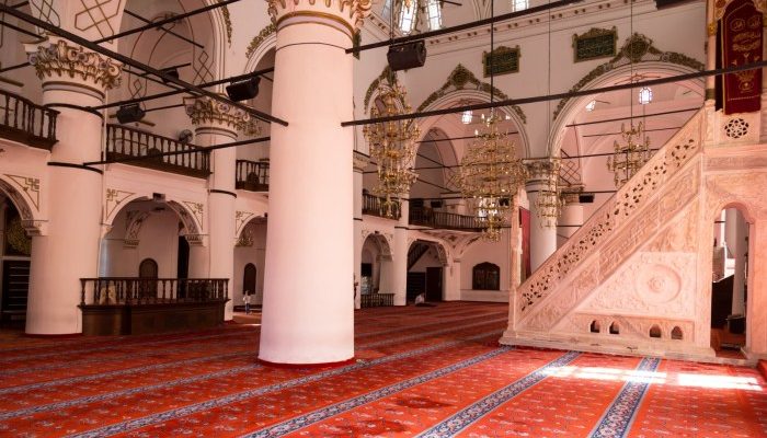 Doa Mandi Wajib Pria dan Tata Caranya