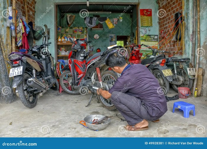Service jok motor terdekat