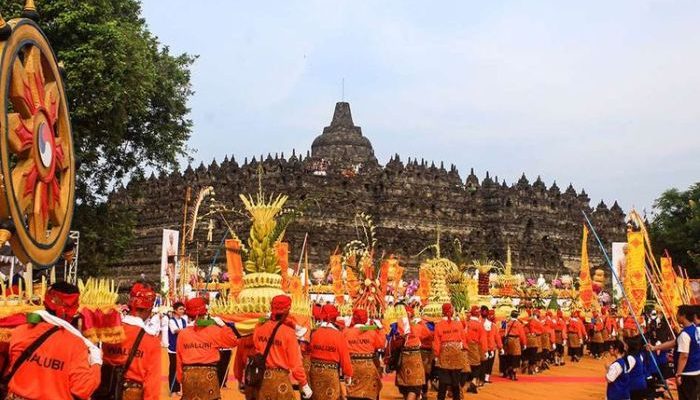 Masuknya pengaruh Hindu Buddha ke Indonesia menyebabkan perubahan besar
