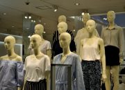 Baju Biru Cocok Dengan Jilbab Warna Apa?