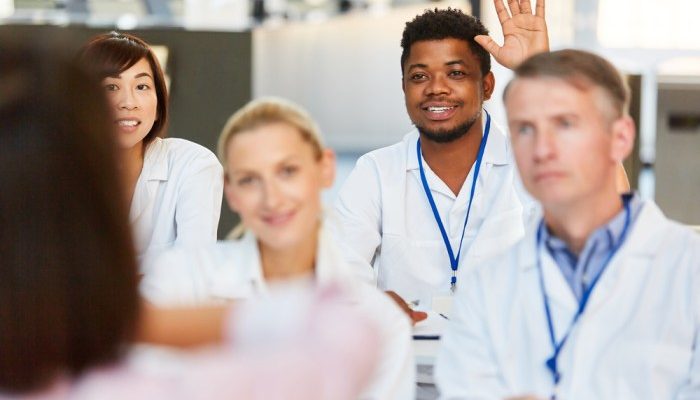 Rumah Sakit Tipe B Pendidikan Peran dan Tantangan