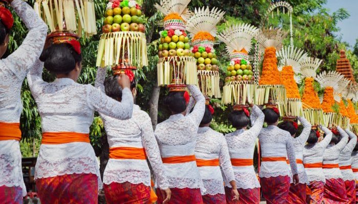 20 Budaya di Indonesia Kekayaan Nusantara