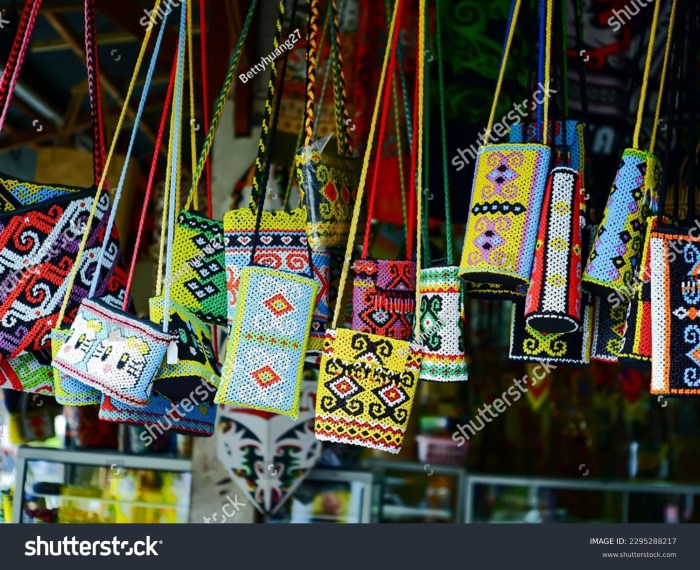 Adat istiadat suku dayak