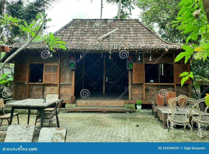 Gambar rumah adat jawa barat