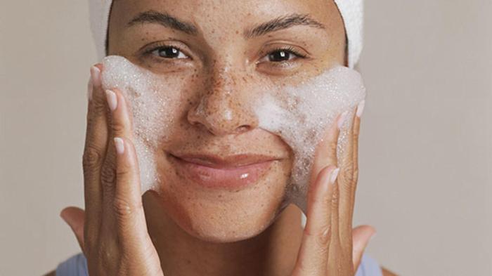 Sabun cuci muka kelly