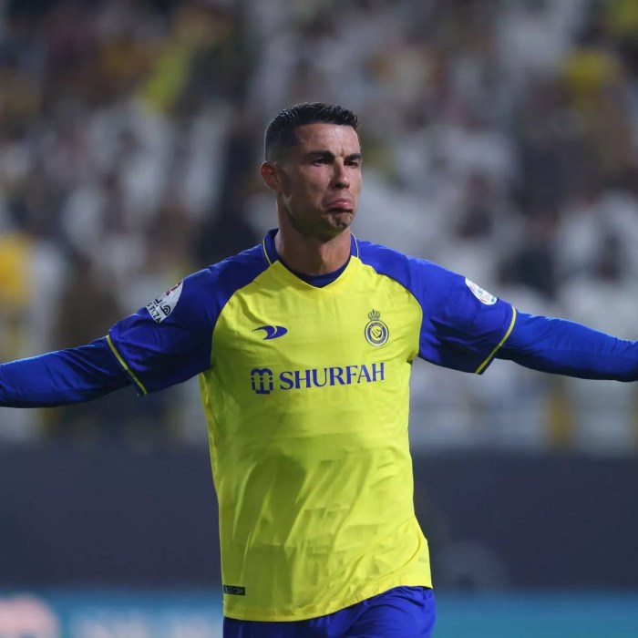 Ronaldo Cetak Gol Heading Gila saat Al Nassr Gebuk Al Wasl 4-0