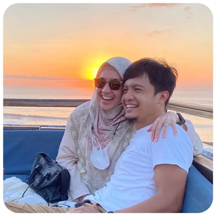 Dhini Aminarti hamil anak kedua dari Dimas Seto?