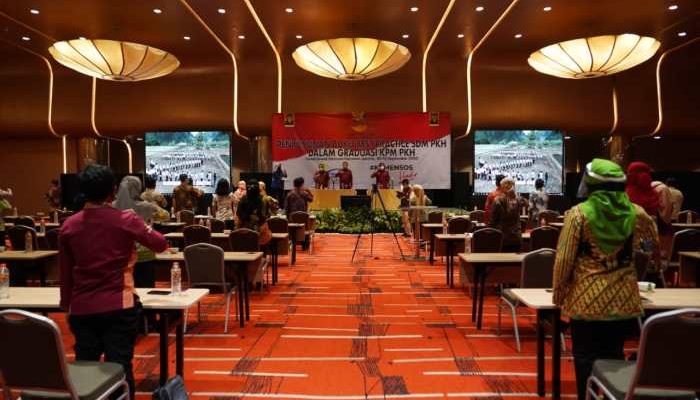 Pendamping PKH dan PPPK Peran dan Tantangan