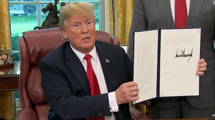 Perbandingan kebijakan paspor sebelum dan sesudah executive order Trump