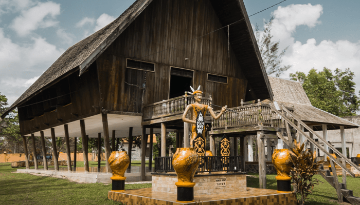Ciri Khas Rumah Adat Kalimantan Tengah