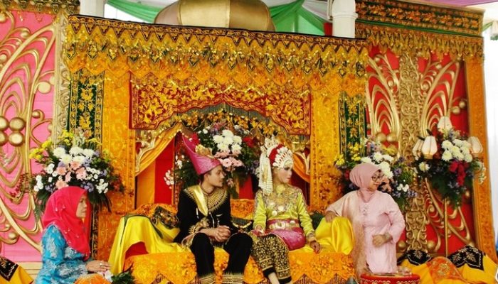 Upacara Adat Aceh Pernikahan dan Kematian