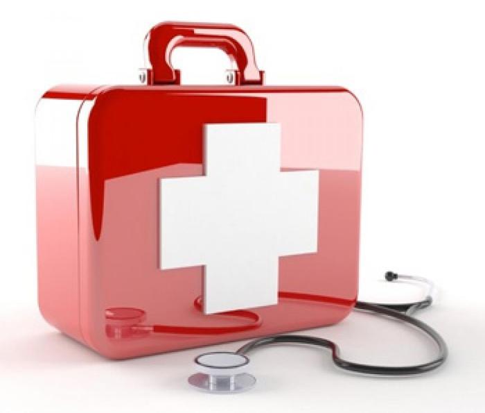 Jelaskan yang dimaksud dengan pertolongan pertama pada kecelakaan