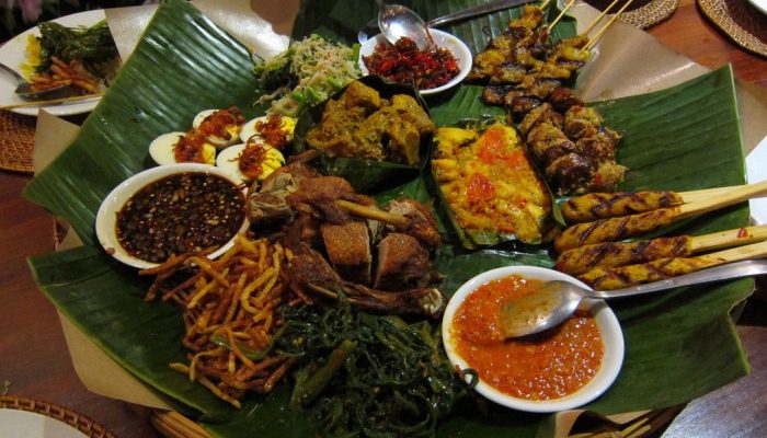 Makanan Khas Bali Populer Dunia Foto & Rasa