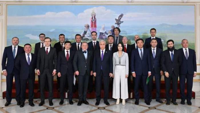 Kepala badan kesatuan bangsa dan politik