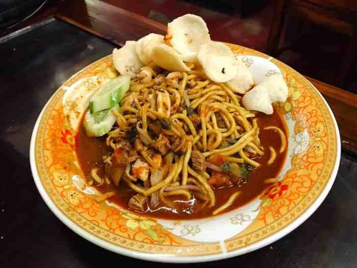 Noodles stir fry Cara membuat mie Aceh seafood yang lezat dan mudah