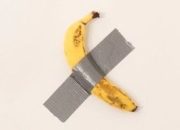 Karya Seni Pisang Dilakban Iklan Super Bowl