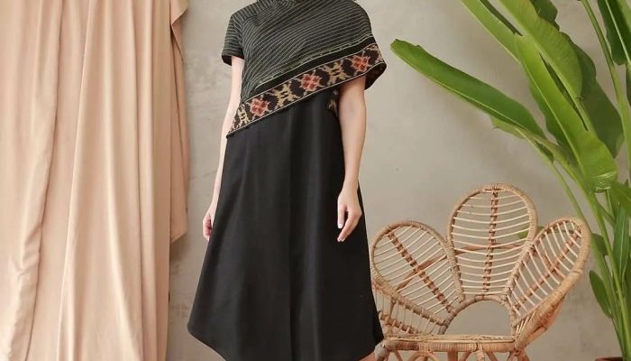 Dress Batik Kombinasi Polos Tren dan Desain