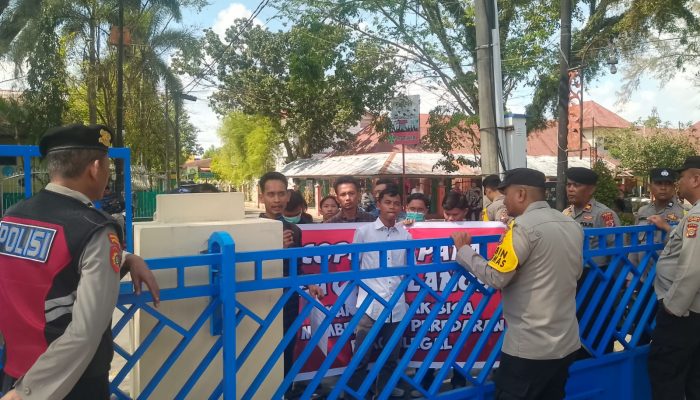 Bea Cukai Langsa Didemo Masyarakat: Desak Copot Kepala Kantor dan Bongkar Aktor Intelektual di Balik Kasus Barang Ilegal!