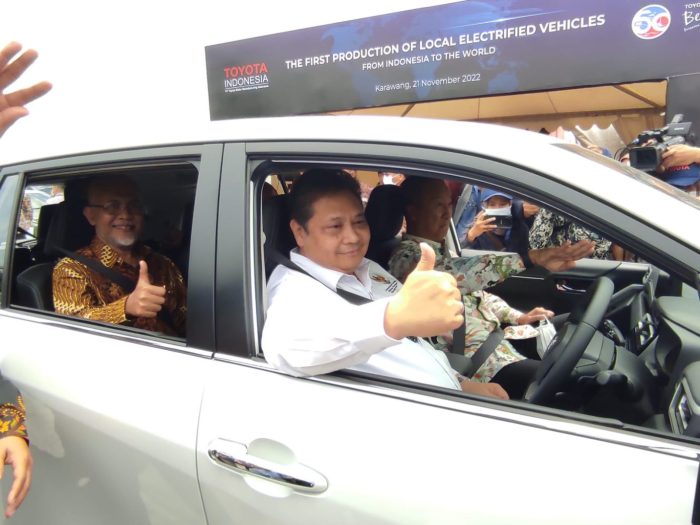 Apakah Innova Zenix cukup representatif sebagai mobil dinas Gubernur?