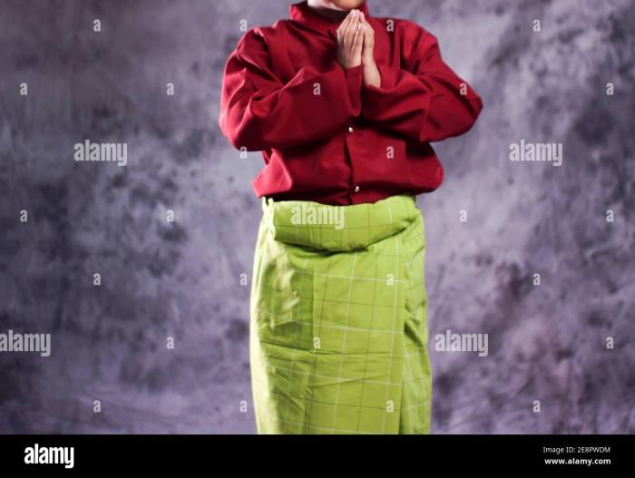 Pakaian adat Aceh untuk pria dan wanita beserta makna simbolnya